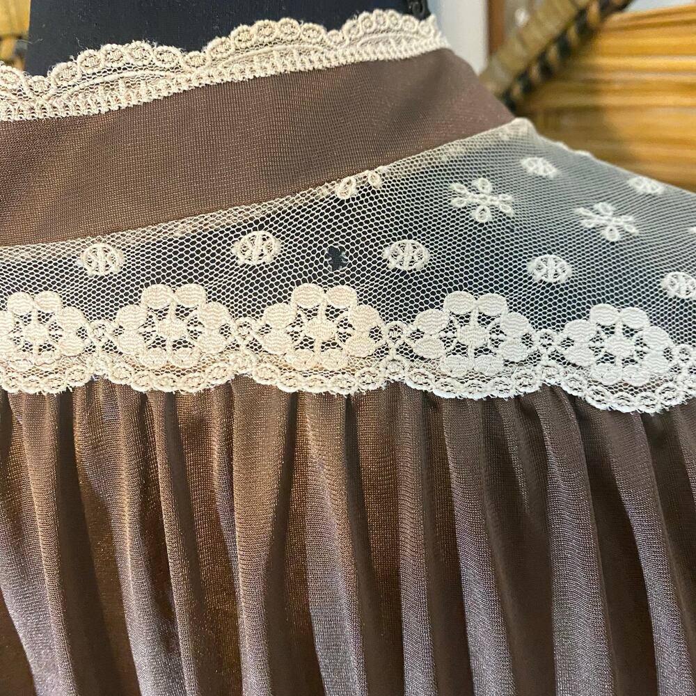 Vintage 70s Sans Souci Brown Nylon Lace Trim Long… - image 8